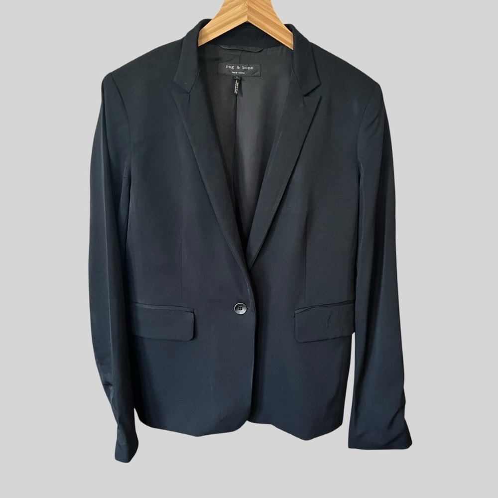 Rag & Bone Women’s Slade Blazer in Black.